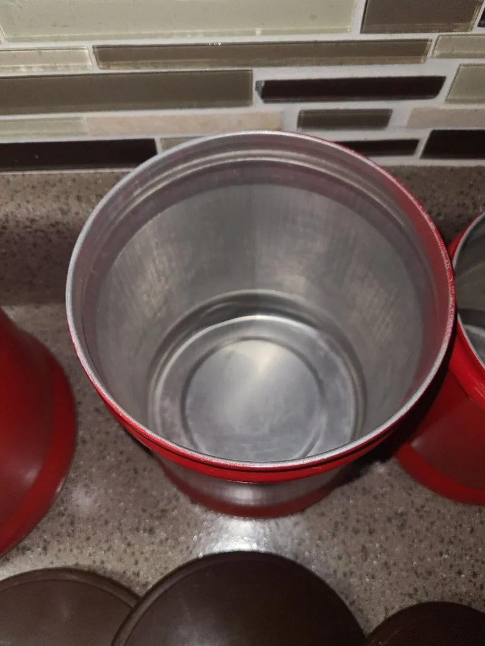 VTG West Bend 3 Aluminum Nesting Canisters & Lids Retro Mid Century Red & Brown